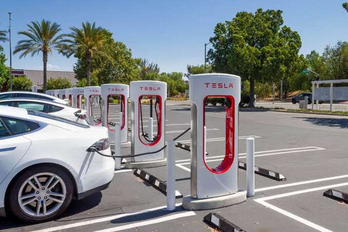 Tesla Supercharger Şarj Süreleri