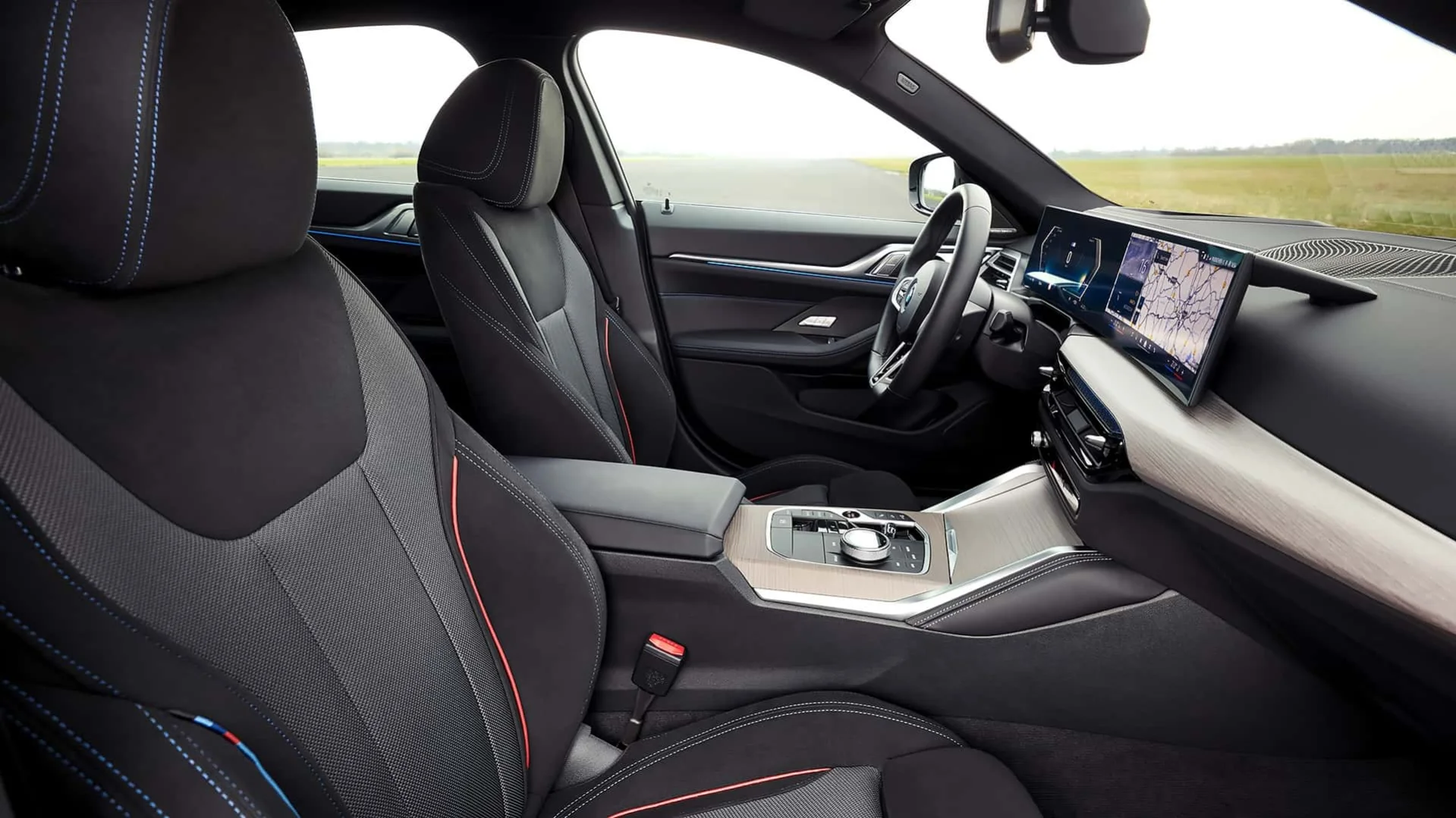 BMW i4 M60, Çok Güçlü Geliyor!