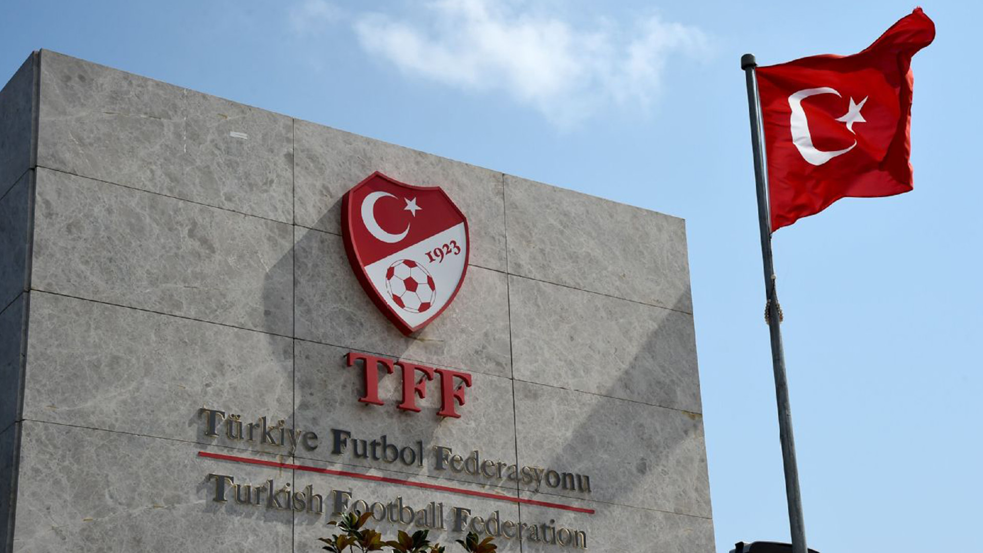 tff-ara-transfer-doneminde-harcanan-parayi-acikladi.jpg