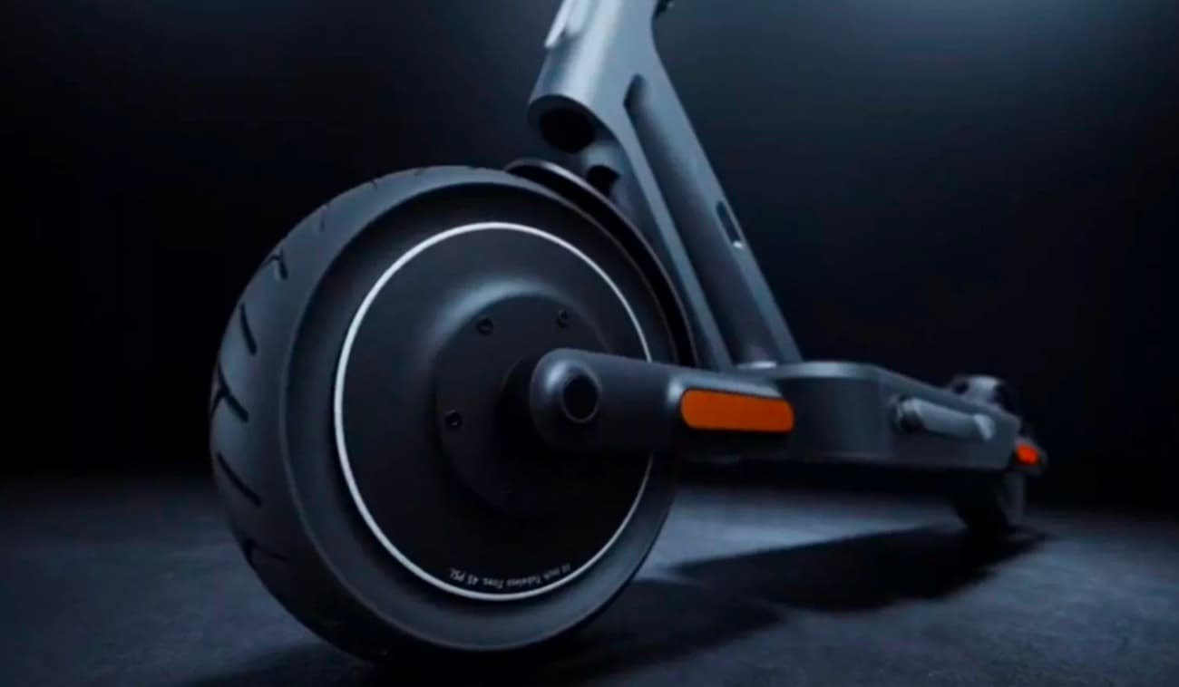 xiaomi-electric-scooter-4-ultra-ozellikleri-fiyati2.jpg