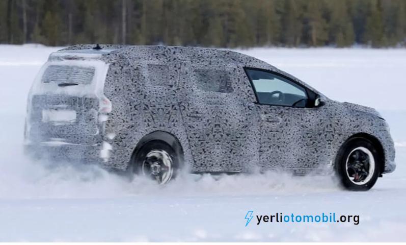 Yedi koltuklu Dacia SUV modeli görüntülendi